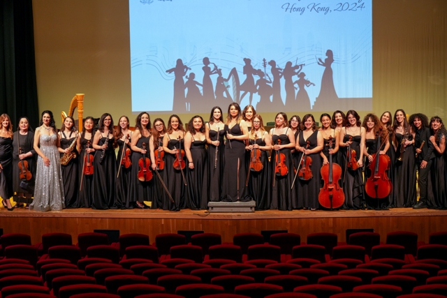 Standing ovation del pubblico di Hong Kong, Cina, per la Women Orchestra italiana