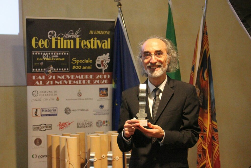 Premio Internazionale Cinematografico “Golden Earth” e “Targa Cinit – Cineforum Italiano” diretto dal regista Rocco Cosentino