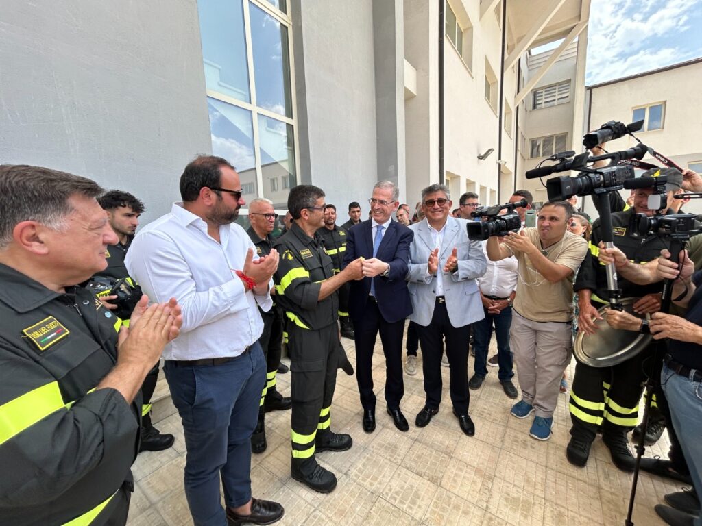 La Regione Siciliana consegna la nuova caserma dei Vigili del fuoco di Siracusa
